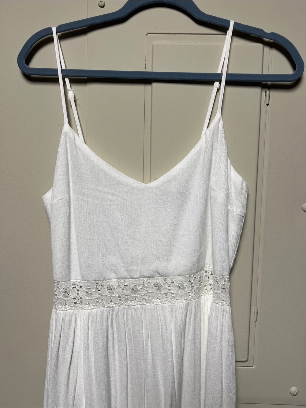 White Boho Lace Sleeveless Maxi - Picture 2 of 4
